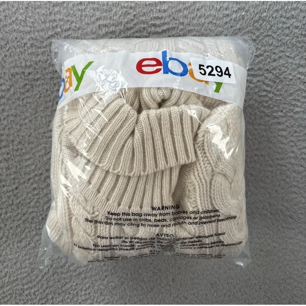 Johnstons Of Elgin Cashmere Sweater Mens 46 XL Ivory Cable Knit Made in Scotland